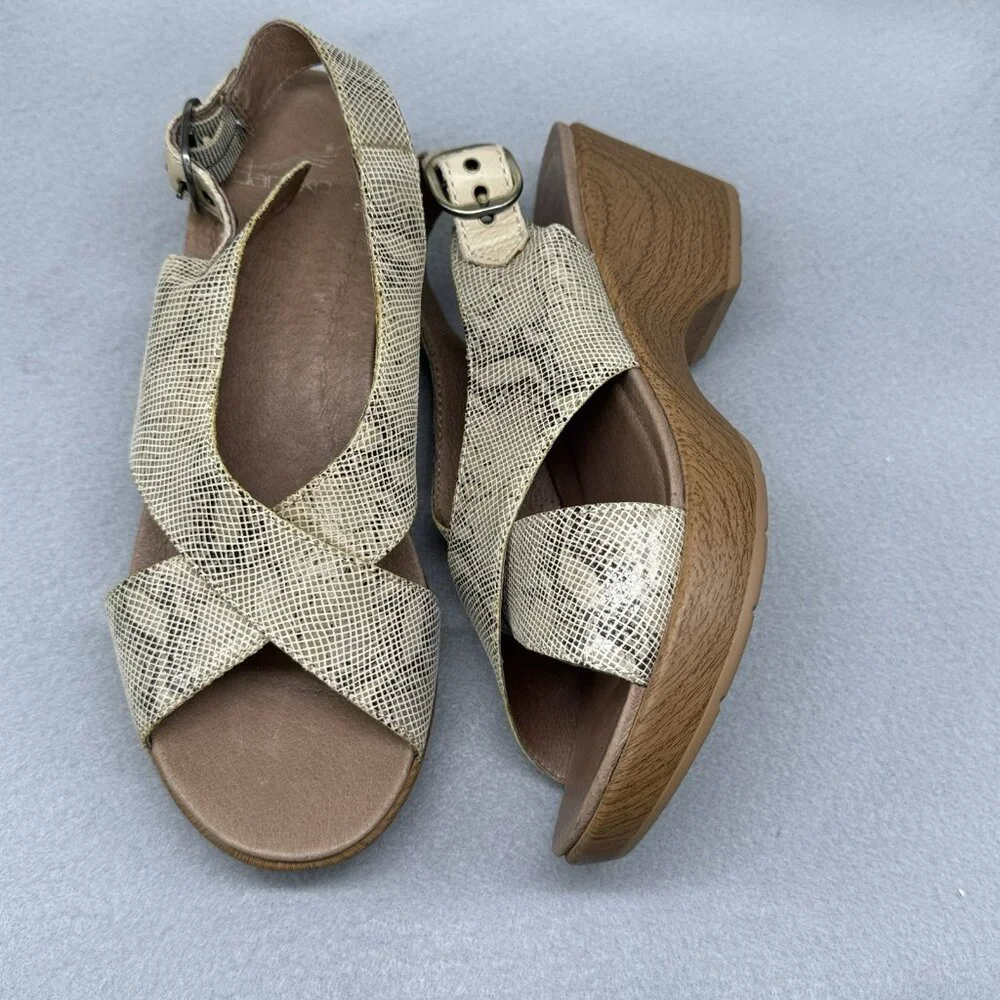 Womens Dansko Sandals Jacinda Taupe Snake Print Platform Wedge Sz US 9 EUR 39 - Picture 4 of 12